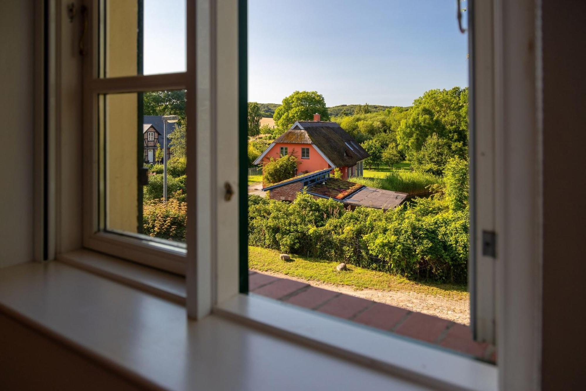 Ferienhaus Preetz 1A - Idylle Unter Reet Burtevitz ภายนอก รูปภาพ
