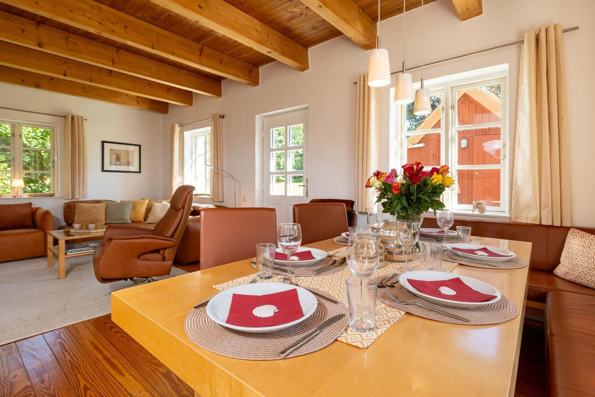 Ferienhaus Preetz 1A - Idylle Unter Reet Burtevitz ภายนอก รูปภาพ