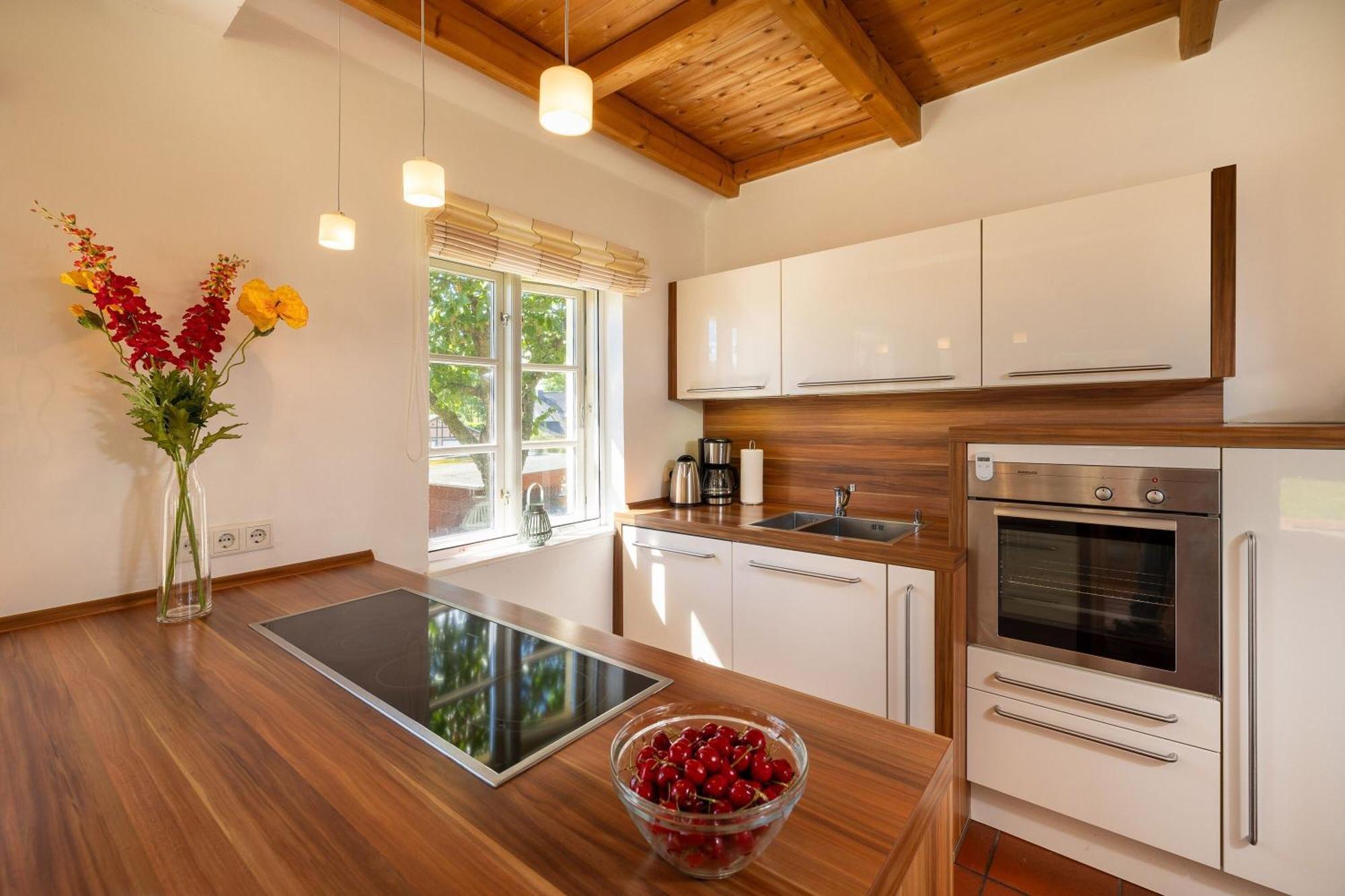 Ferienhaus Preetz 1A - Idylle Unter Reet Burtevitz ภายนอก รูปภาพ