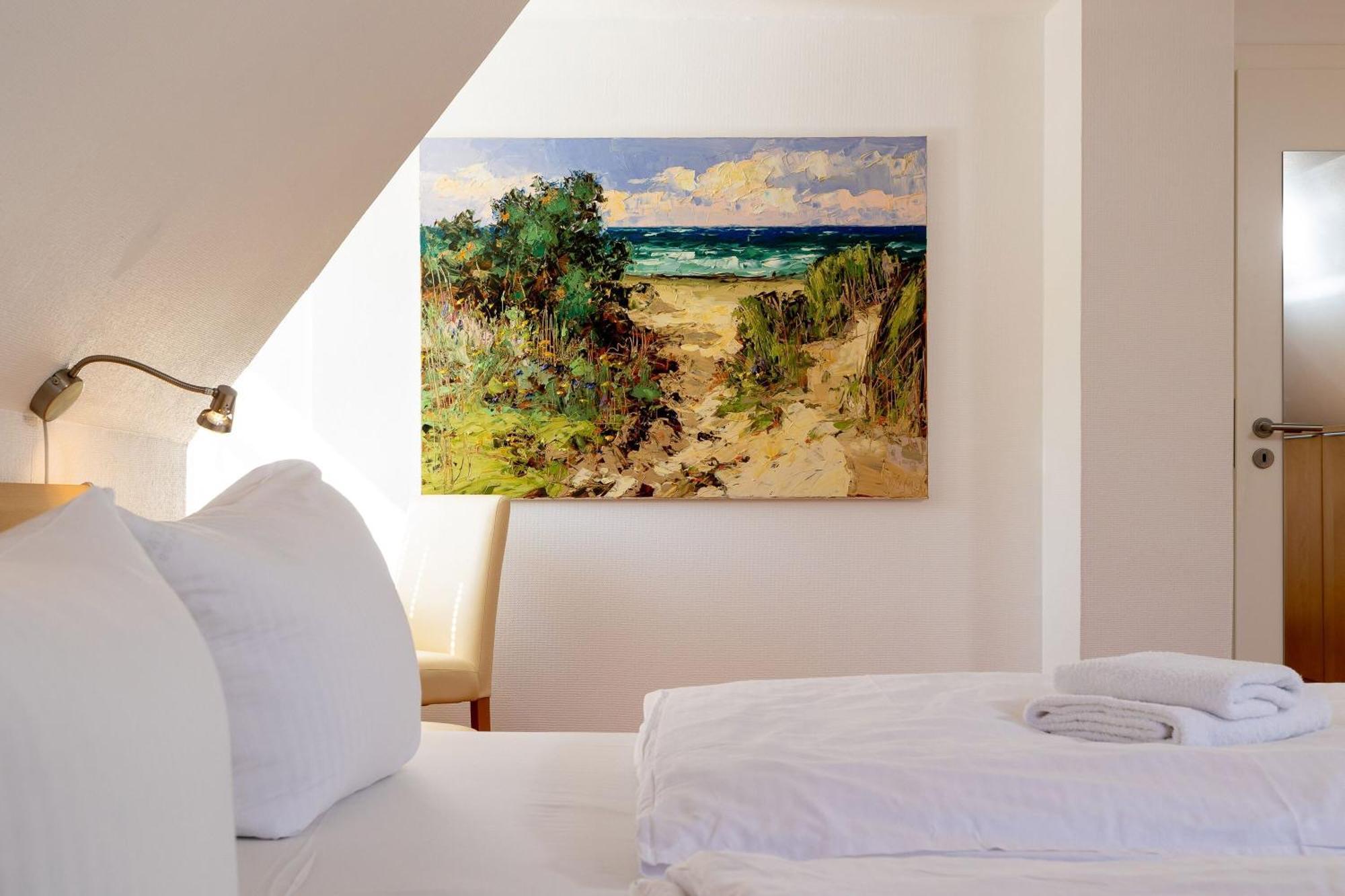 Ferienhaus Preetz 1A - Idylle Unter Reet Burtevitz ภายนอก รูปภาพ