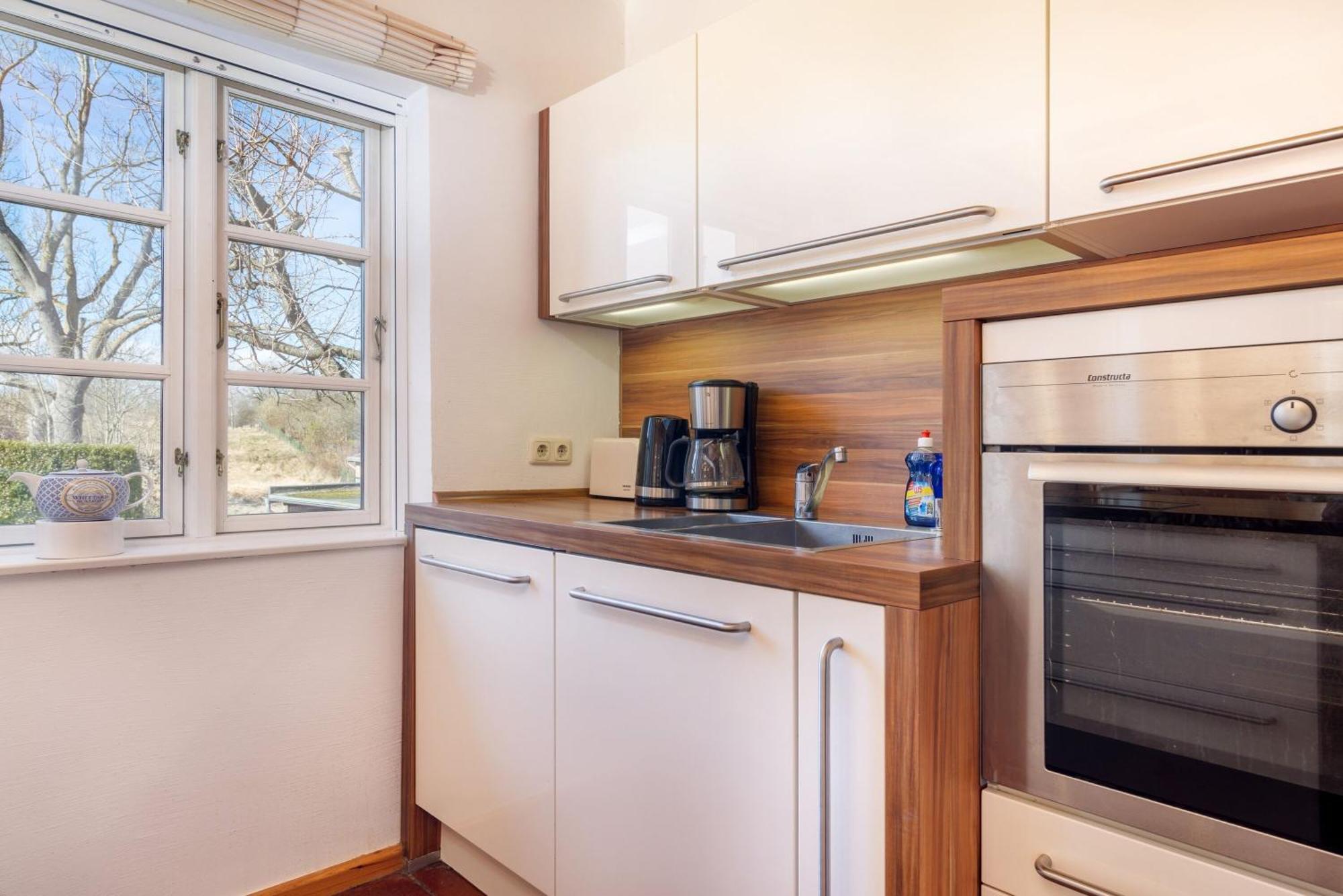 Ferienhaus Preetz 1A - Idylle Unter Reet Burtevitz ภายนอก รูปภาพ
