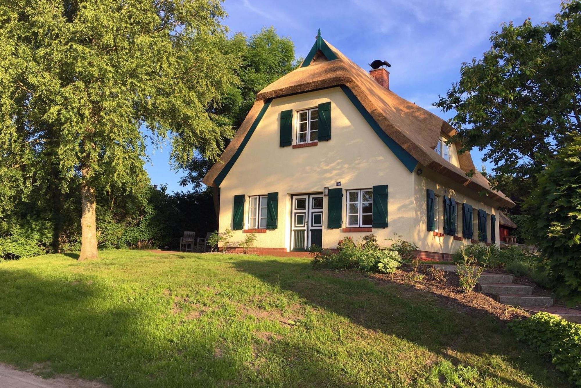 Ferienhaus Preetz 1A - Idylle Unter Reet Burtevitz ภายนอก รูปภาพ